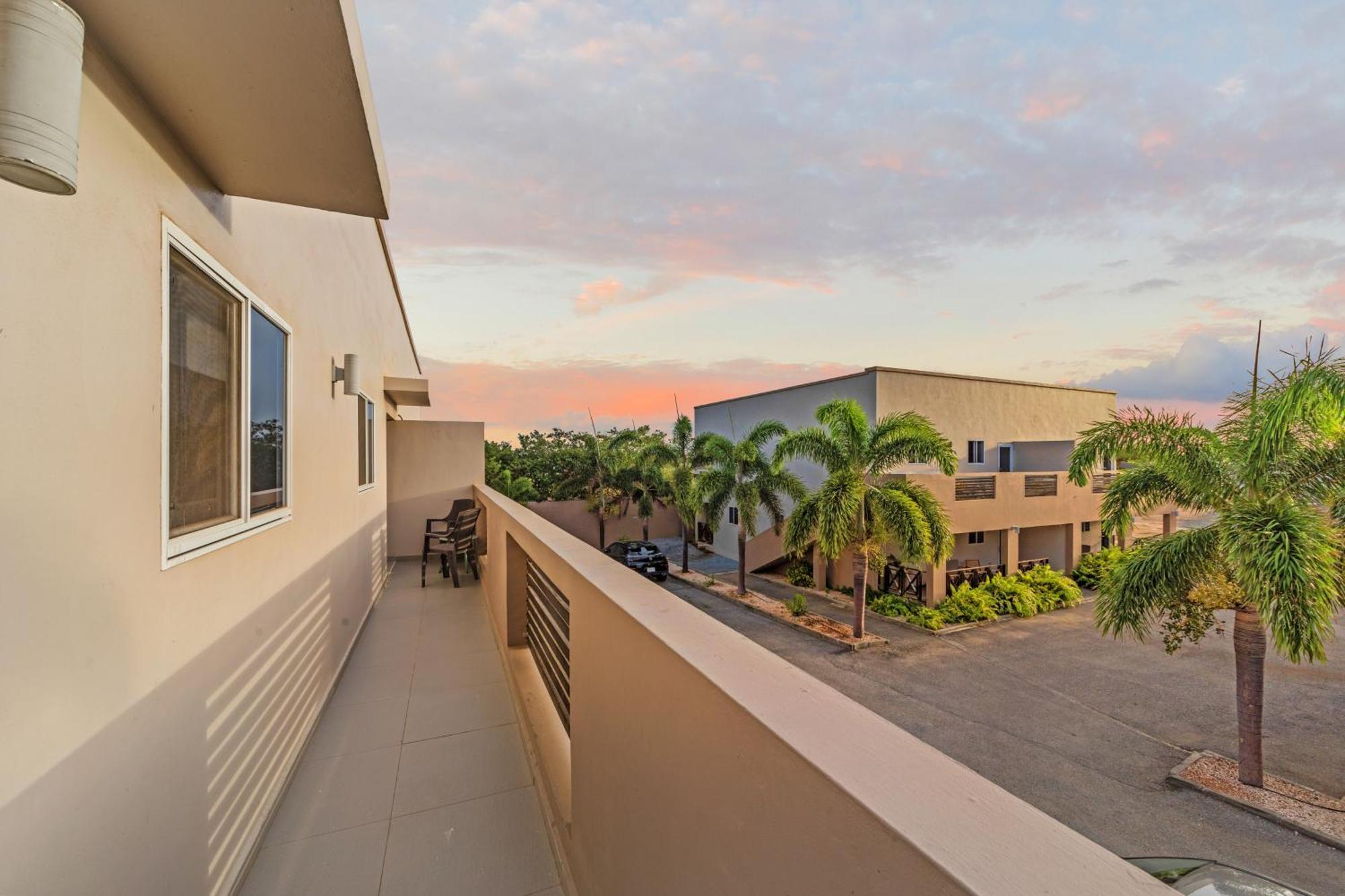 Curadise Living Apartment Willemstad Ngoại thất bức ảnh